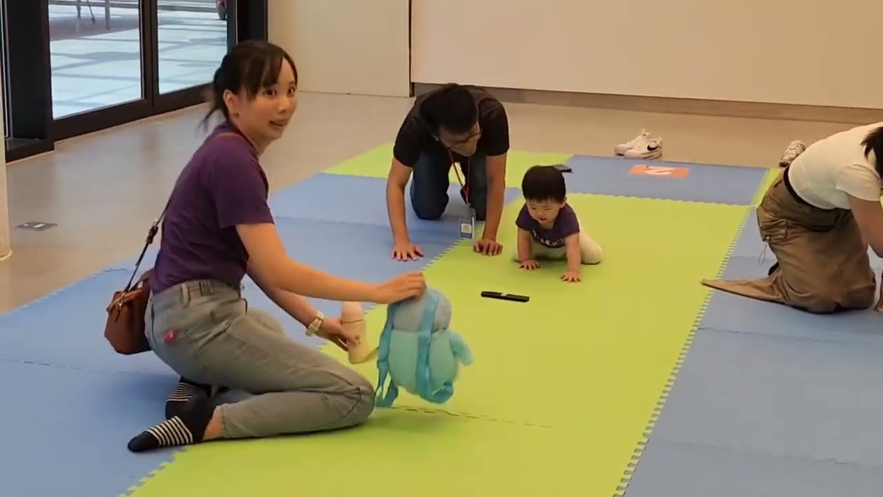 茗茗成長日記8個月2024/6/23-人生第一次爬行比賽，超級可愛😍#cute #寶寶紀錄 #laugh