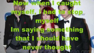 paramore-i caught myself lyrics on screen
