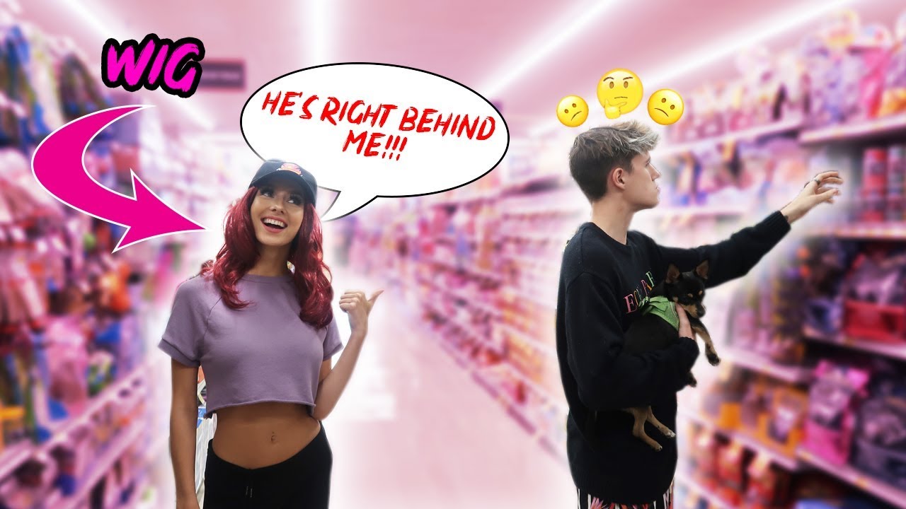 Ношу парик на публике, чтобы проверить, заметит ли меня мой парень