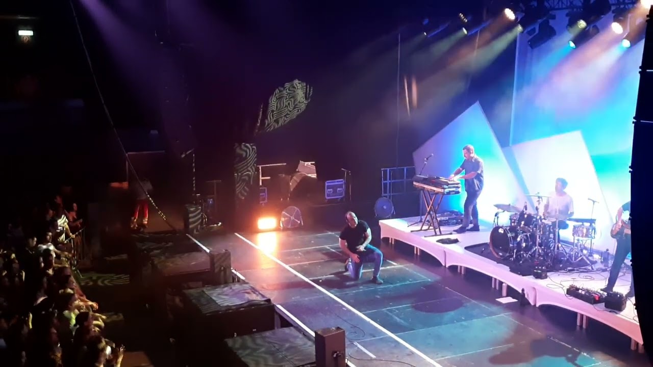 Future Islands - Light House / live @Columbiahalle, Berlin / 2022/08/18