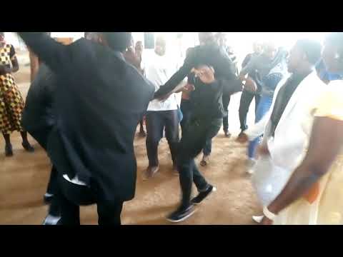 Angalia Waimbaji Wa Sifa Kanisa La EAGT Galilaya Kahama Usipime