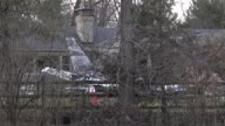 Fire chief: Plane hits Ohio home, killing pilot