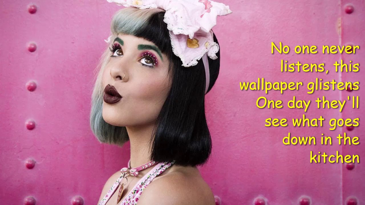 Melanie Martinez Dollhouse //Lyrics// YouTube
