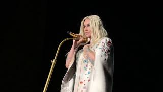 4K-HD Kesha performing Praying live at Holmdel NJ 7/25/18 The Adventures Tour