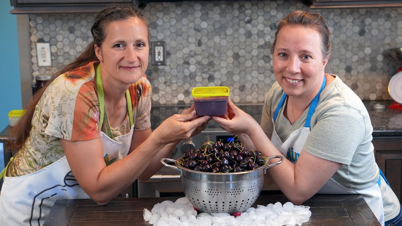 How to Make Homemade Cherry <mark style="font-weight:bold;">Freezer Jam