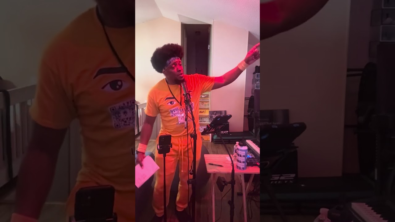 Праздник | Рождественское выступление на клавишных инструментах, поднимающее настроение