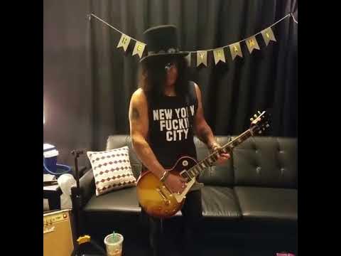 Johnny B Goode (Slash Guitar Solo) Slash@Wells Fargo Center