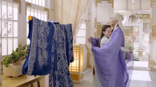 Fengjiu tries on the wedding dress, but the emperor's sweet words reveal his sadness