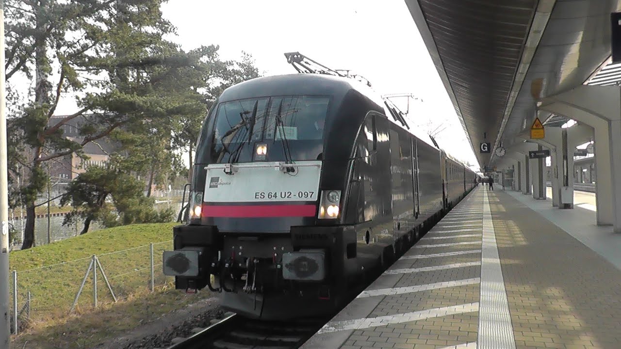 AKE Rheingold in Wolfsburg Hbf - YouTube