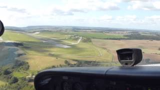 Cessna Skyhawk Flightseeing - Landing on Taxiway