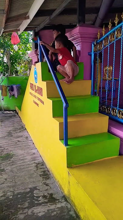 beware of falling #koi #kolamikan #walk #ikankoi #tourism #funny #fried ice cream #comedy #musica...