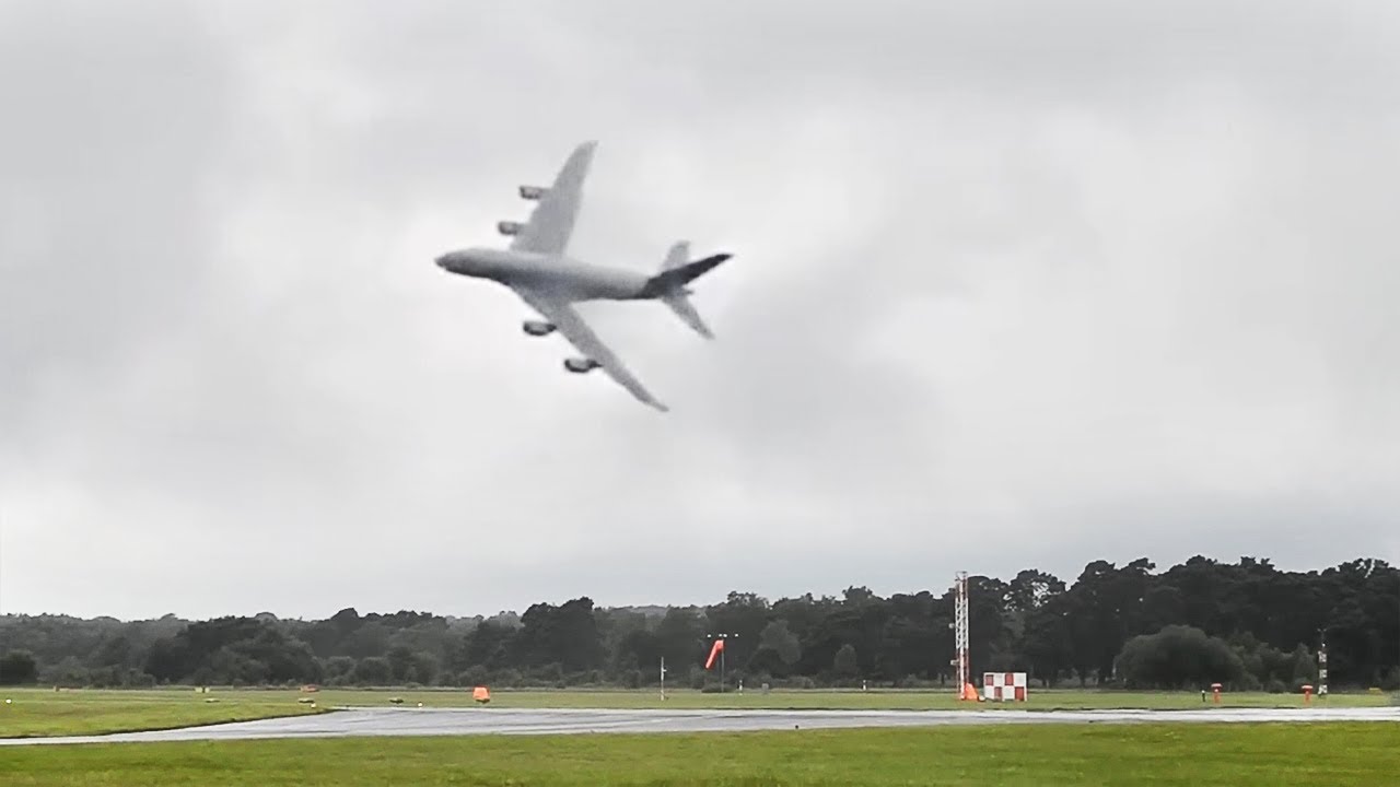 25 невероятных авиационных моментов, запечатлённых на камеру