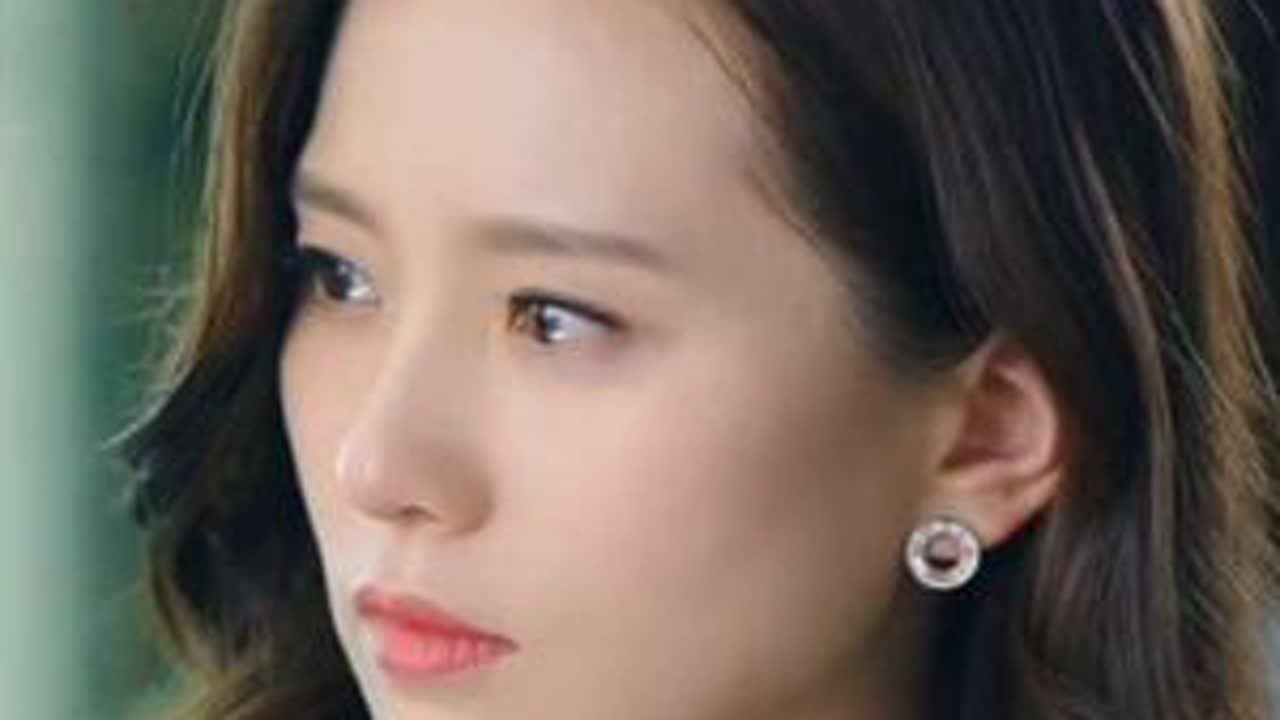 《岁月带不走的等候》演唱 黎时雨 深情完整版 句句入心 太好听了 用音乐诉说情感—— #新歌上线 #抖音热播 #歌声伤感动听 #越听越上头 #强烈推荐