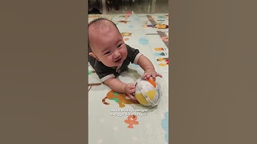 Setelah belajar duduk, next kita ajak anak untuk belajar merangkak, lalu berjalan #stimulasibayi