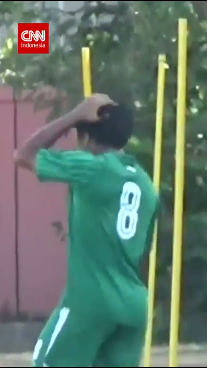 Persebaya Perjuangkan Uston Nawawi Jadi Pelatih Kepala