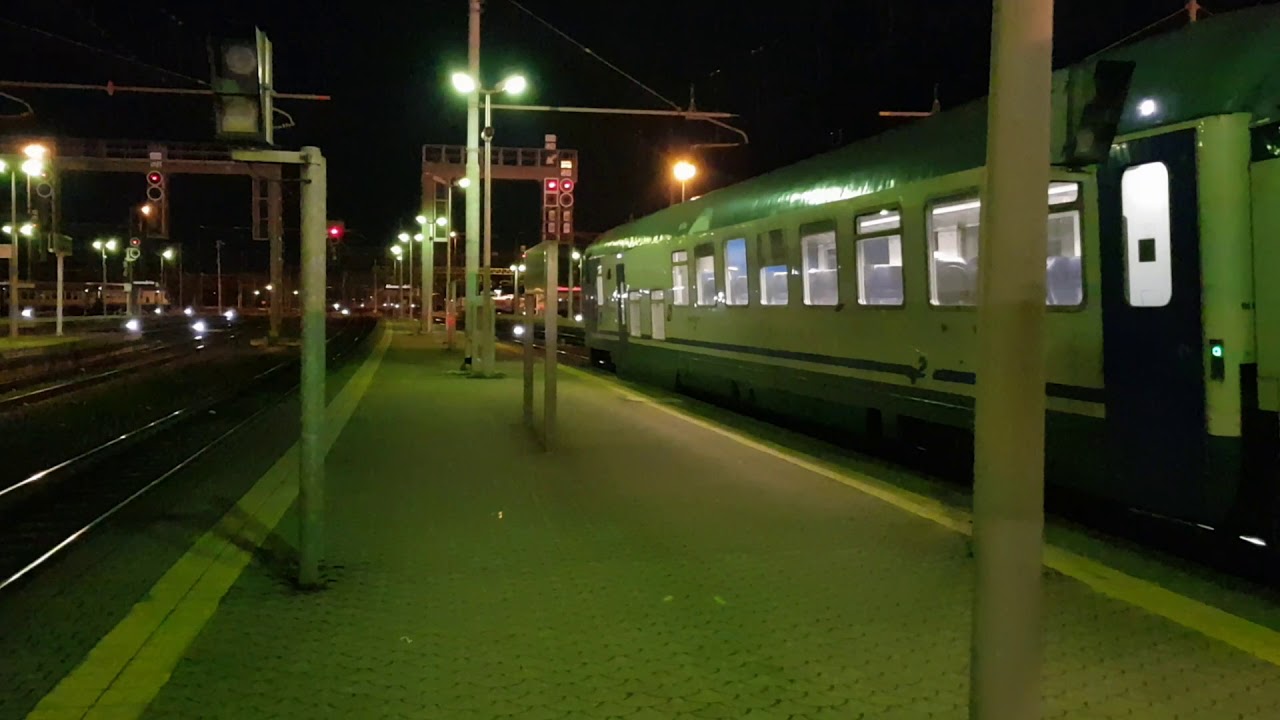 Treno regionale per Genova che non parte YouTube Treno regionale per Genova che non parte YouTube