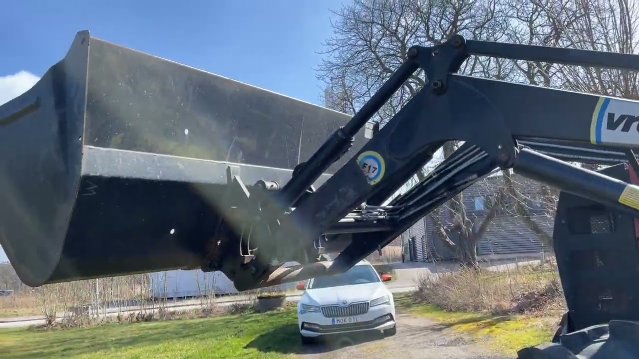 Traktor VALMET 2105-4