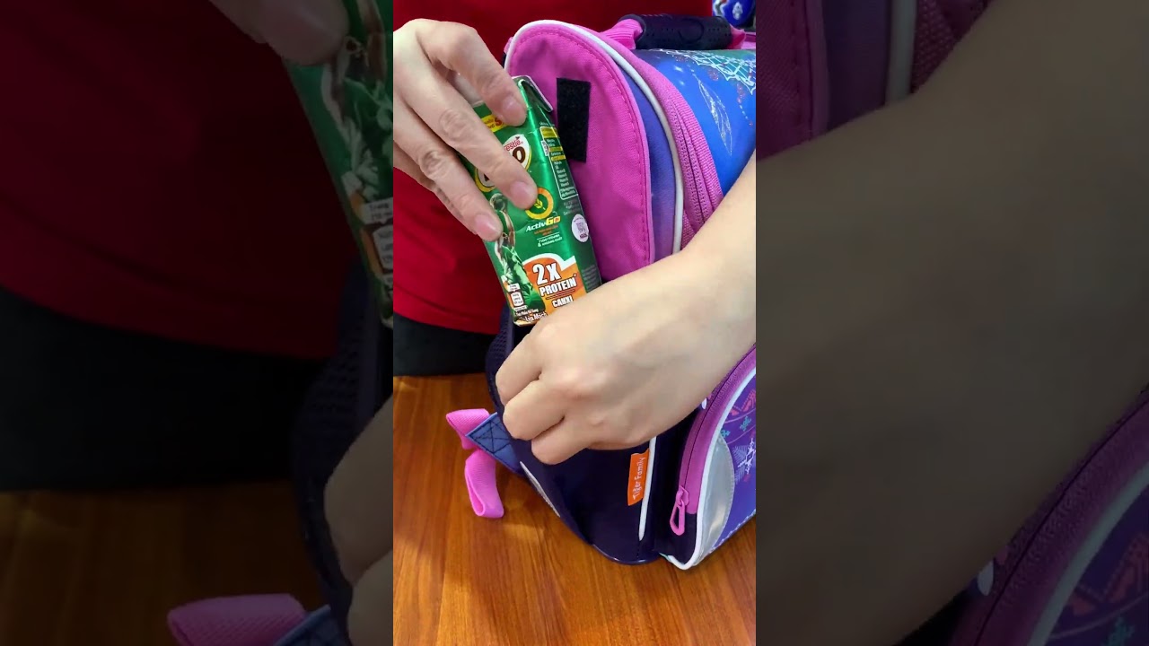 Balo chống gù Tiger Nature Quest - Glittery Feathers 