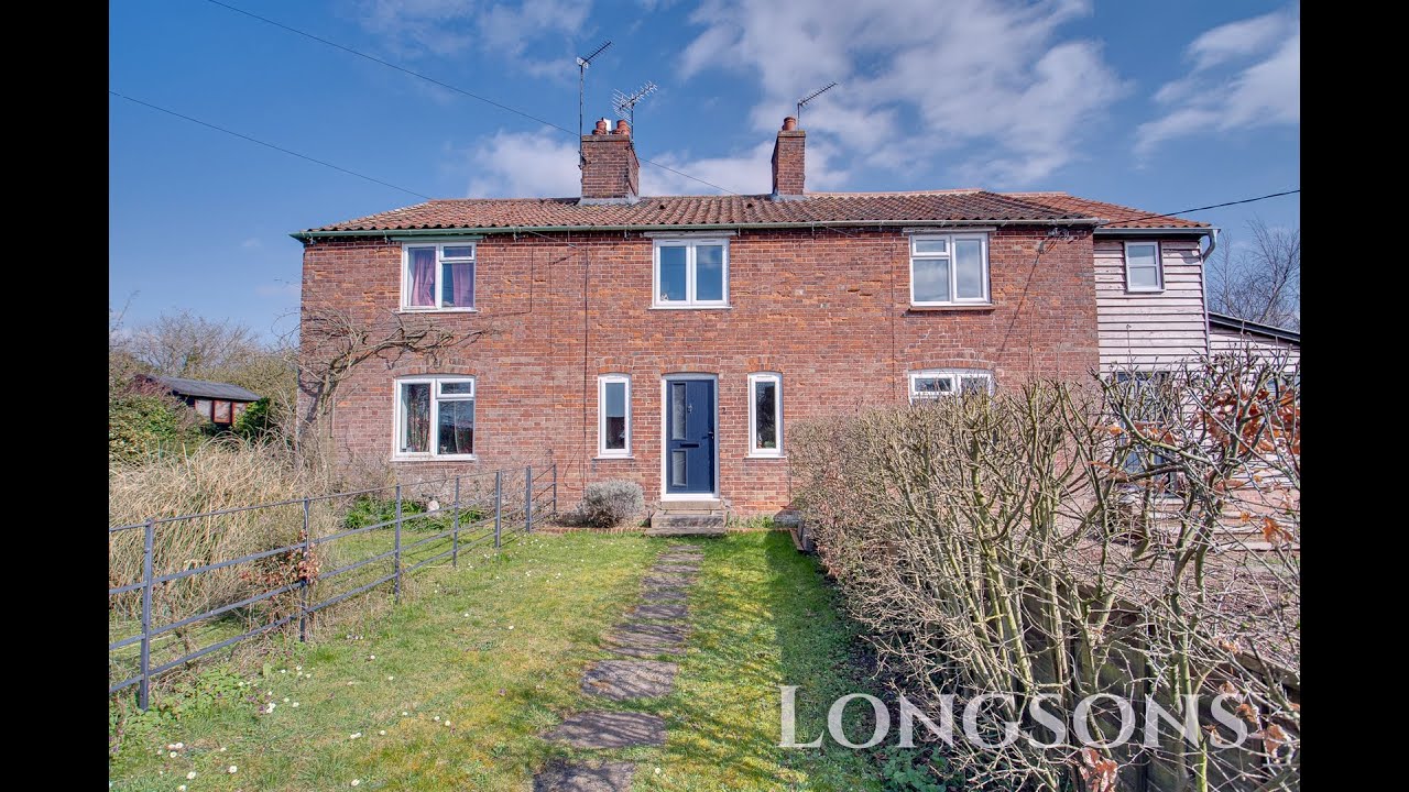 PROPERTY TOUR UK Character cottage, country views. West Acre, Norfolk