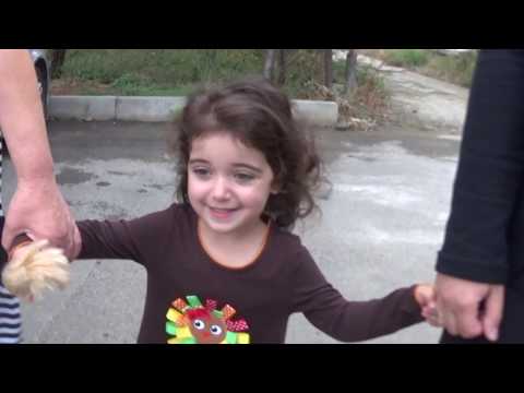 Elene cocoria 6.midis bagshi. ელენე მიდის ბაღში მეორედ.