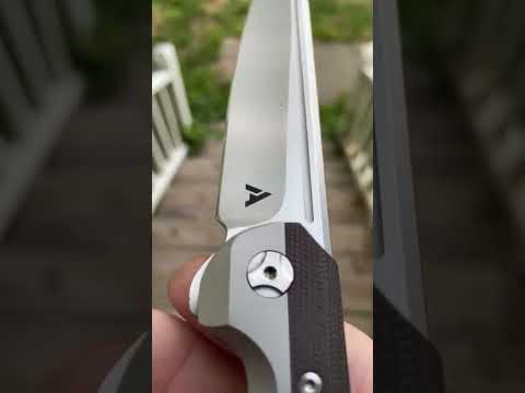 Arcform Slipfoot, Made by Reate and Designed by Tuff Knives