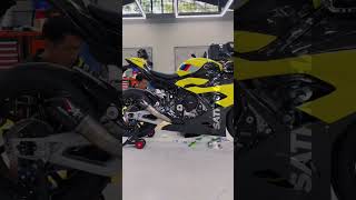 BMW M1000RR 50th Anniversary with Austin Racing GP1R Titanium Full System720p