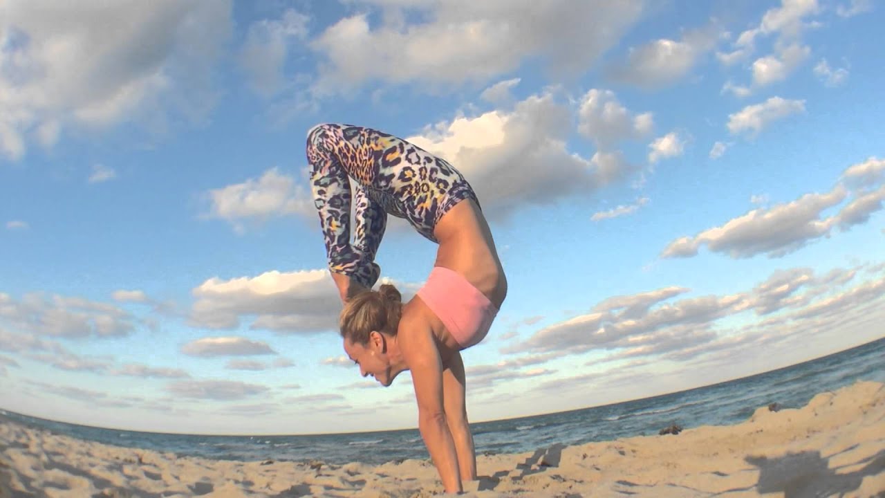 Adho Mukha Vrksasana Handstand Pose by Jessi Danielle