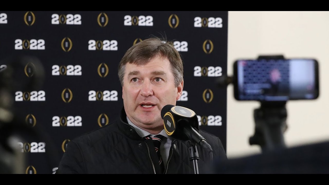 Kirby Smart arrives at Indianapolis airport for CFP Championship game weekend on Friday, Jan. 8