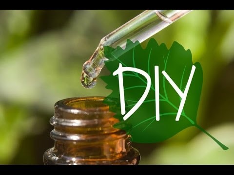 DIY Acne Serum: Tea Tree Oil & Coconut Oil