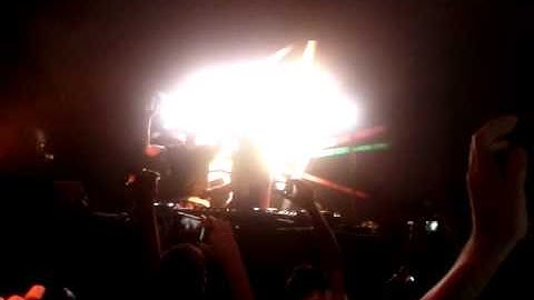 Above & Beyond - Opening of Above & Beyond at the Zouk Singapore on 25.10.2011.3gp