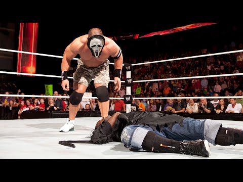 John Cena puts on the “Scream” mask: Raw, Oct. 31, 2011