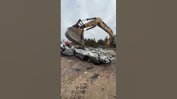 If You Know You Know #automobile #excavator #mechanic #scrap #viral #crushing #shortvideo #cars