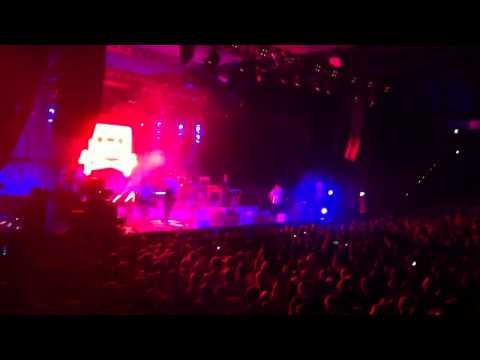Fettes Brot - Schwule Mädchen LIVE (Hannover 04.12.10.)