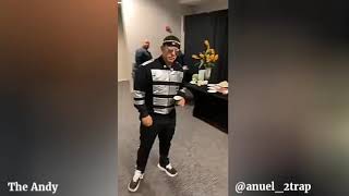 Daddy Yankee en él Camerino en los Premios tu musica urbano trasmisión en vivo vía Instagram