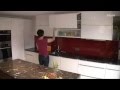 Vídeo: Dobradiça Articulada Cozinha Blum Aventos HF