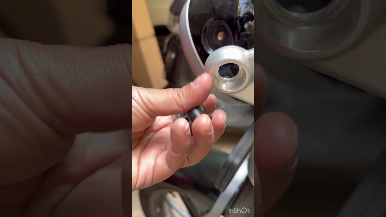 Installing Windshield on Super Meteor 650