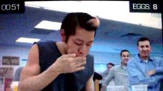 Takeru Kobayashi Eats 32 Eggs In One Minute. Takeru Kobayashi Eats 32 Eggs In One Minute.