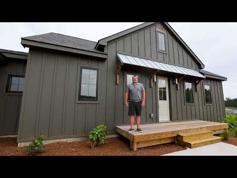 8558 S Olivia Dr, Maple City, MI home video tour