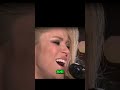 Shakira, Sorprendente interpretación de canción con final inesperado