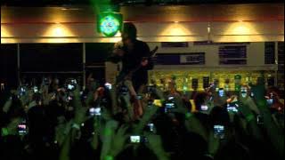 Foo Fighters live at iTunes Festival - Stacked Actors 1080p