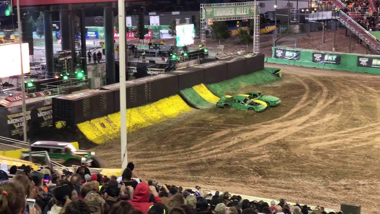Monster Jam World Finals XIX Freestyle Avenger YouTube