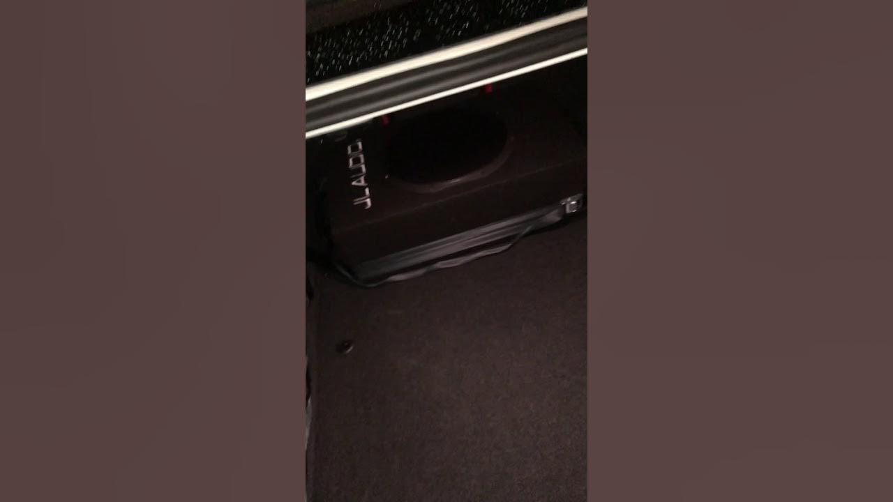 BMW F30/32 Rear Deck Rattle Trick YouTube