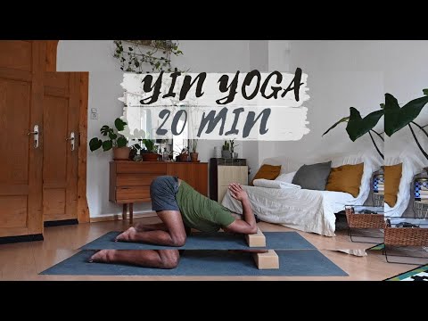 Yoga for Athletes - Full Body Yin Yoga for Restdays and Recovery - 20 Minutes