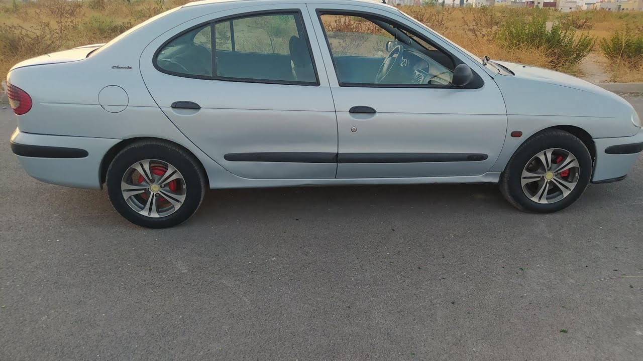رونو ميجان كلاسيك للبيع Renault Mégane موديل 2000 نقية بثمن مناسب 