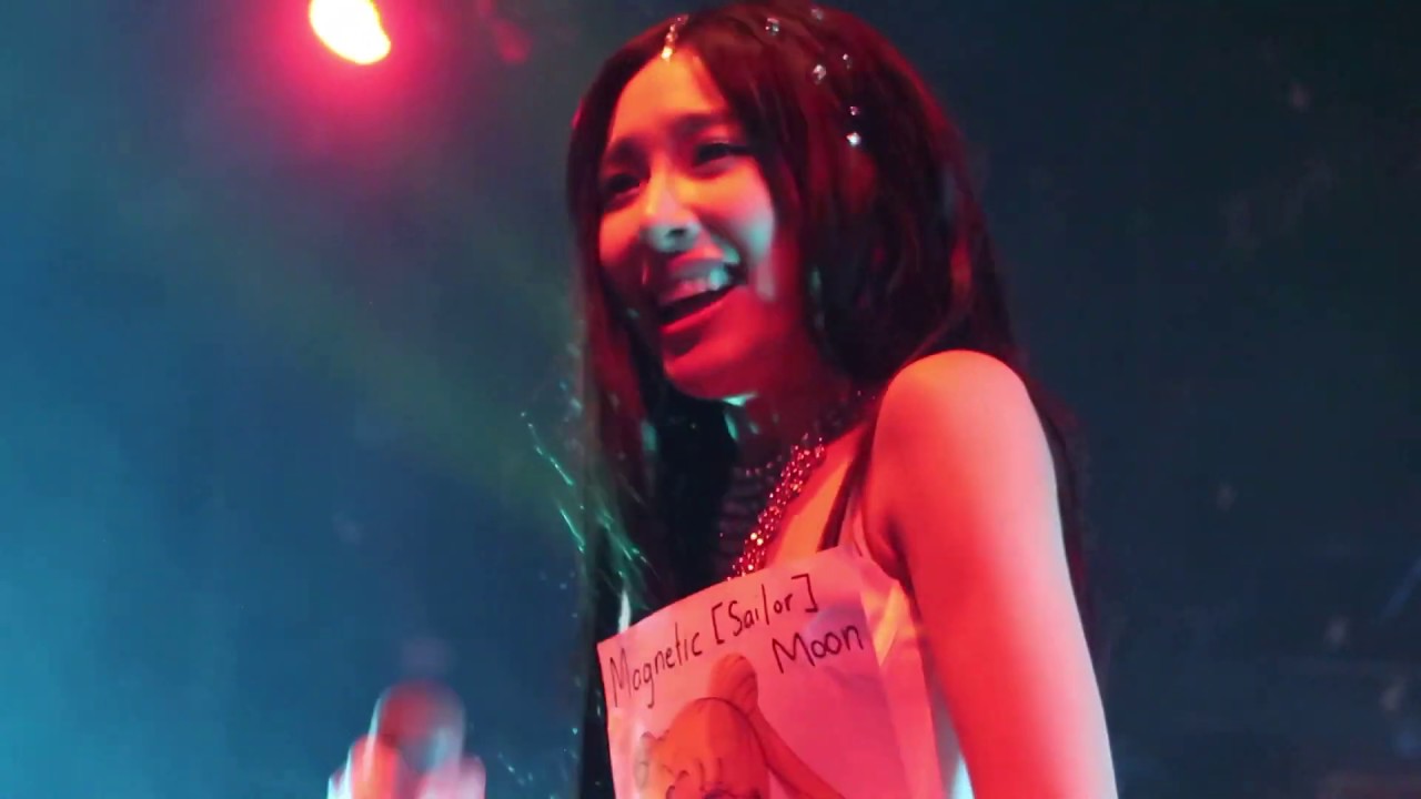 191104 Tiffany Young – Emotional Talk + “Runaway” // Toronto – Magnetic Moon Tour