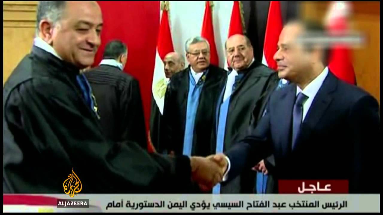 السيسي يتولى السلطة في مصر