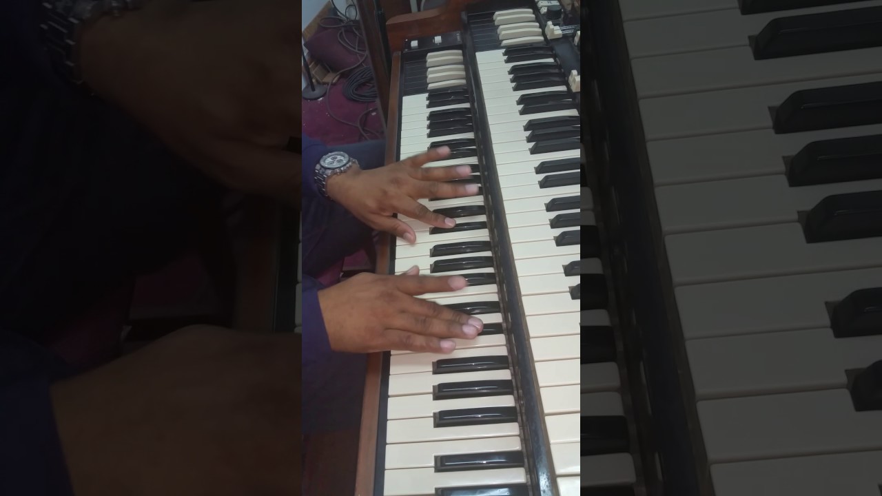 Derek Talton playing,  Encourage Yourself