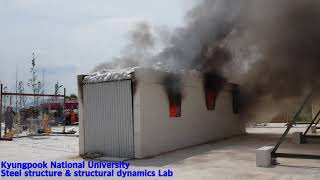 Fire collapse test of steel frame without fire proofing protection at outside