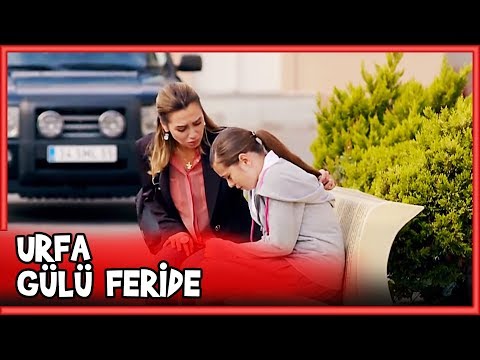 Sinem, Köylü Kızı Feride'ye Yardım Ediyor - Küçük Ağa 29.Bölüm