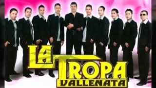 Video thumbnail of "Tres minutos - La tropa vallenata (letra)"